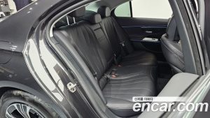 Mercedes-Benz E-Class E200 Avantgarde 2024 года из Южной Кореи
