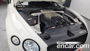 Bentley Continental 4.0 GTS 2023 года из Южной Кореи