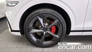Genesis GV70 2.5T Бензин 2WD 2025 года из Южной Кореи
