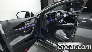 Mercedes-Benz CLS-Class CLS300d 4MATIC 2023 года из Южной Кореи