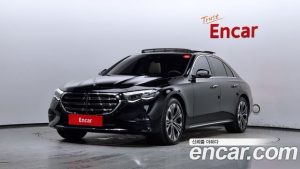 Mercedes-Benz E-Class E350e 4MATIC 2025 года из Южной Кореи