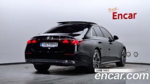 Mercedes-Benz E-Class E350e 4MATIC 2025 года из Южной Кореи
