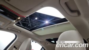 Mercedes-Benz E-Class E350e 4MATIC 2025 года из Южной Кореи