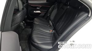 Mercedes-Benz E-Class E200 Avantgarde 2025 года из Южной Кореи