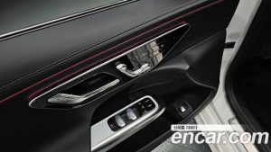 Mercedes-Benz E-Class E200 Avantgarde 2025 года из Южной Кореи