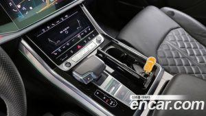 Audi Q7 50 TDI 4WD Premium 2023 года из Южной Кореи