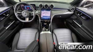 Mercedes-Benz C-Class C200 AMG Line 2024 года из Южной Кореи