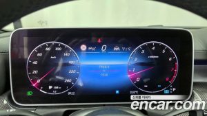 Mercedes-Benz C-Class C200 AMG Line 2024 года из Южной Кореи