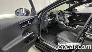 Mercedes-Benz C-Class C200 AMG Line 2024 года из Южной Кореи