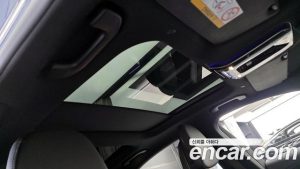 Mercedes-Benz C-Class C200 AMG Line 2024 года из Южной Кореи