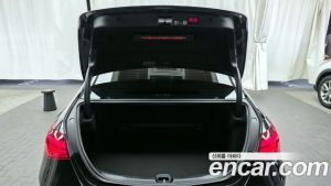Mercedes-Benz C-Class C200 AMG Line 2024 года из Южной Кореи