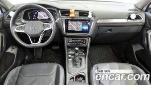 Volkswagen Tiguan 2.0 TSI Prestige 2023 года из Южной Кореи