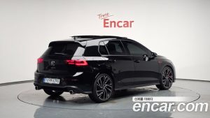 Volkswagen Golf 2.0 GTI 2024 года из Южной Кореи