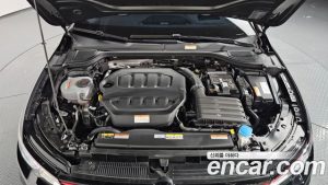Volkswagen Golf 2.0 GTI 2024 года из Южной Кореи