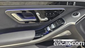 Mercedes-Benz S-Class S350 d 4MATIC 2025 года из Южной Кореи