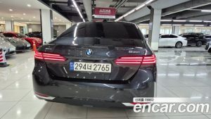 BMW 5-Series 530i xDrive 2024 года из Южной Кореи