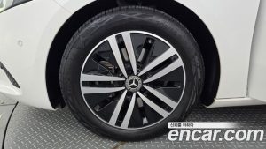 Mercedes-Benz A-Class A220 HATCHBACK 2023 года из Южной Кореи