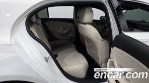 Mercedes-Benz A-Class A220 HATCHBACK 2023 года из Южной Кореи