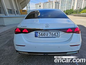 Mercedes-Benz E-Class E200 Avantgarde 2025 года из Южной Кореи