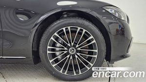 Mercedes-Benz S-Class S350 d 4MATIC 2025 года из Южной Кореи