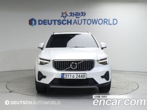 Volvo XC40 B4 Ultra Bright 2024 года из Южной Кореи