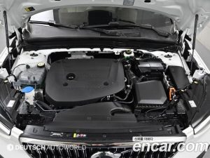 Volvo XC40 B4 Ultra Bright 2024 года из Южной Кореи