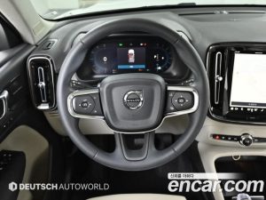 Volvo XC40 B4 Ultra Bright 2024 года из Южной Кореи