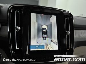 Volvo XC40 B4 Ultra Bright 2024 года из Южной Кореи