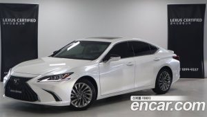Lexus ES Luxury Plus 2025 года из Южной Кореи