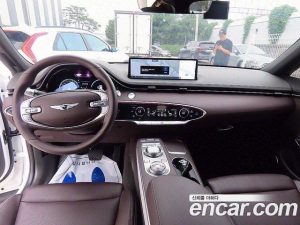 Genesis GV70 2.5T Бензин AWD 2024 года из Южной Кореи