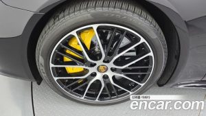 Porsche Panamera 4.0 Turbo S 2022 года из Южной Кореи