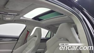 Porsche Panamera 4.0 Turbo S 2022 года из Южной Кореи