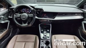 Audi A3 40 TFSI 2025 года из Южной Кореи
