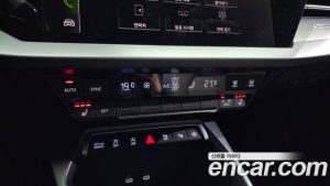 Audi A3 40 TFSI 2025 года из Южной Кореи