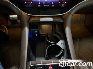 Mercedes-Benz EQS Maybach EQS680 4MATIC 2024 года из Южной Кореи