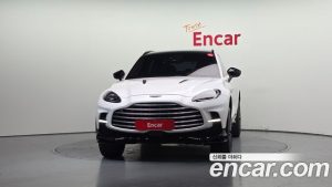 Astonmartin DBX 4.0 V8 707 2023 года из Южной Кореи
