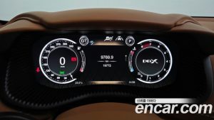 Astonmartin DBX 4.0 V8 707 2023 года из Южной Кореи