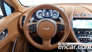 Astonmartin DBX 4.0 V8 707 2023 года из Южной Кореи