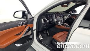 BMW X6 M60i 2024 года из Южной Кореи