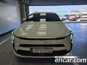 Kia K8 Signature 2025 года из Южной Кореи