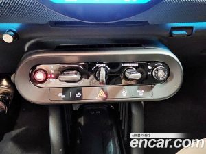 Mini Aceman SE Favoured 2025 года из Южной Кореи