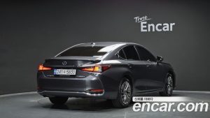 Lexus ES Executive 2026 года из Южной Кореи