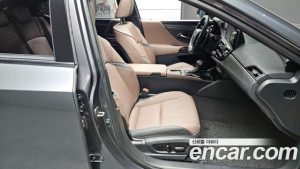 Lexus ES Executive 2026 года из Южной Кореи