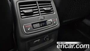 Audi A4 35 TDI Premium 2023 года из Южной Кореи