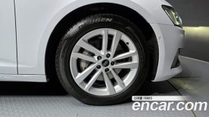 Audi A6 45 TFSI 2023 года из Южной Кореи