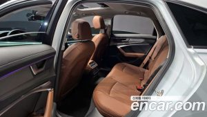 Audi A6 45 TFSI 2023 года из Южной Кореи