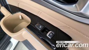 Kia Sorento HEV 1.6 2WD 2024 года из Южной Кореи