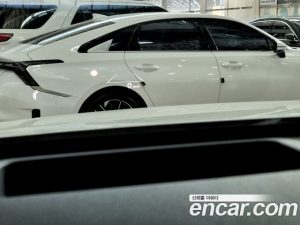 Kia Sorento HEV 1.6 2WD 2024 года из Южной Кореи