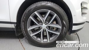 Land Rover Range Rover Evoque P250 Dynamic SE 2025 года из Южной Кореи