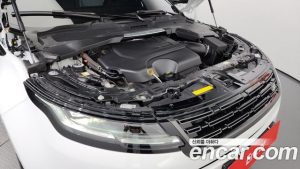 Land Rover Range Rover Evoque P250 Dynamic SE 2025 года из Южной Кореи